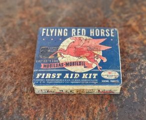 Flying red